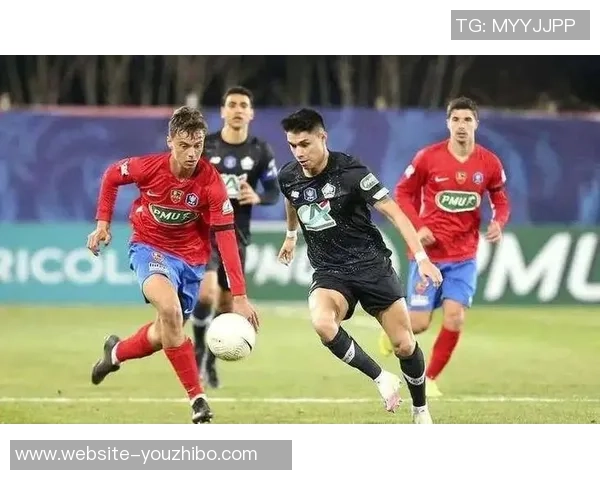 华沙军团与阿斯坦纳的激烈对决揭示了欧洲足球的竞争魅力与战术较量